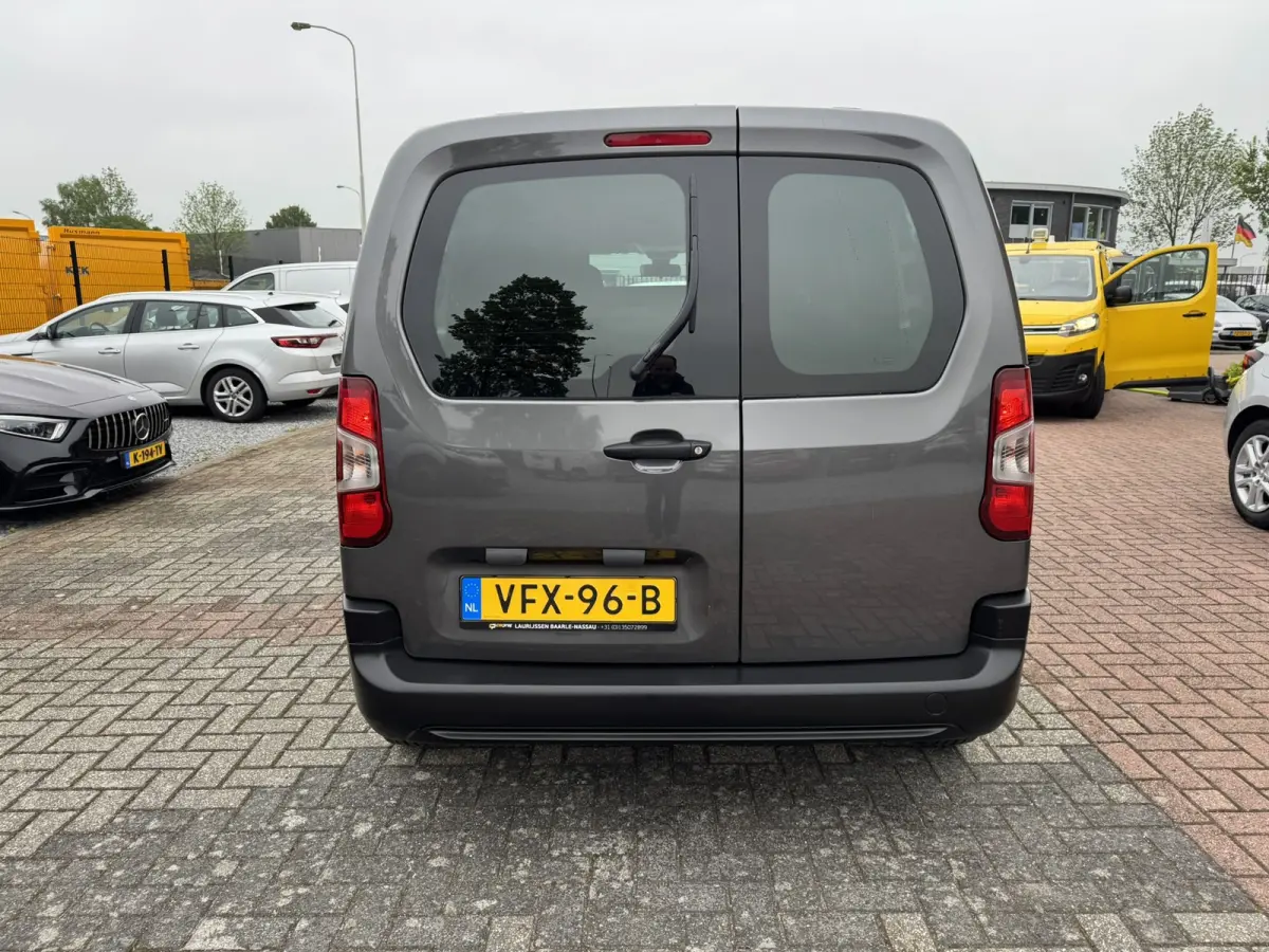 1.5 BlueHDI Club, Euro 6, Apple carplay, L1H1