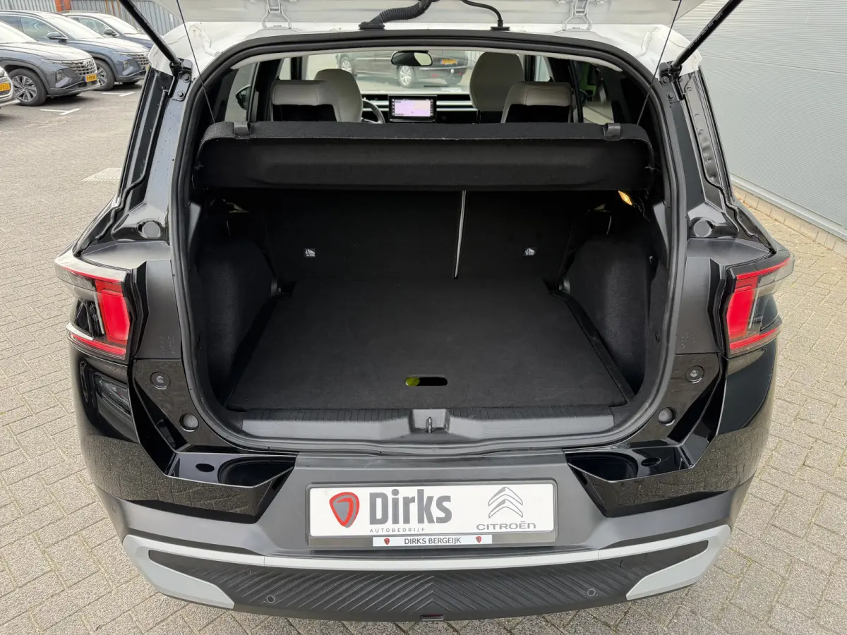 145pk Hybrid Max (Camera - Parkeersensoren V+A - LED - Navigatie - Automatische Airco - Dodehoek detectie - Apple Carplay)