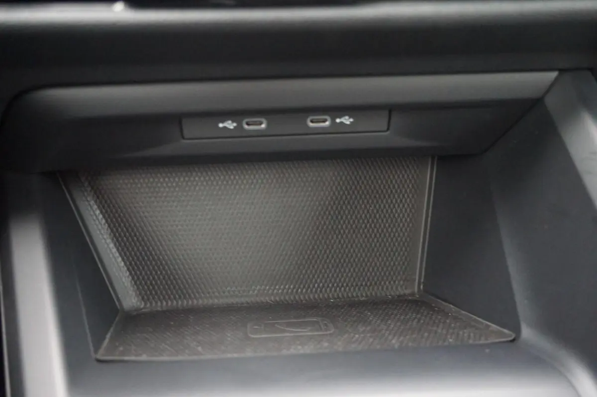 1.0 TSI 110pk Life | Apple Carplay & Android Auto | Achteruitrijcamera | Adaptive Cruise