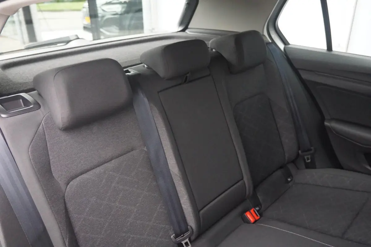 1.0 TSI 110pk Life | Apple Carplay & Android Auto | Achteruitrijcamera | Adaptive Cruise