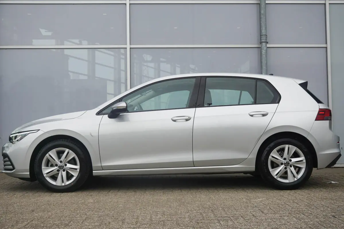 1.0 TSI 110pk Life | Apple Carplay & Android Auto | Achteruitrijcamera | Adaptive Cruise