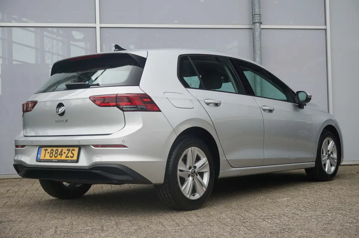 1.0 TSI 110pk Life | Apple Carplay & Android Auto | Achteruitrijcamera | Adaptive Cruise