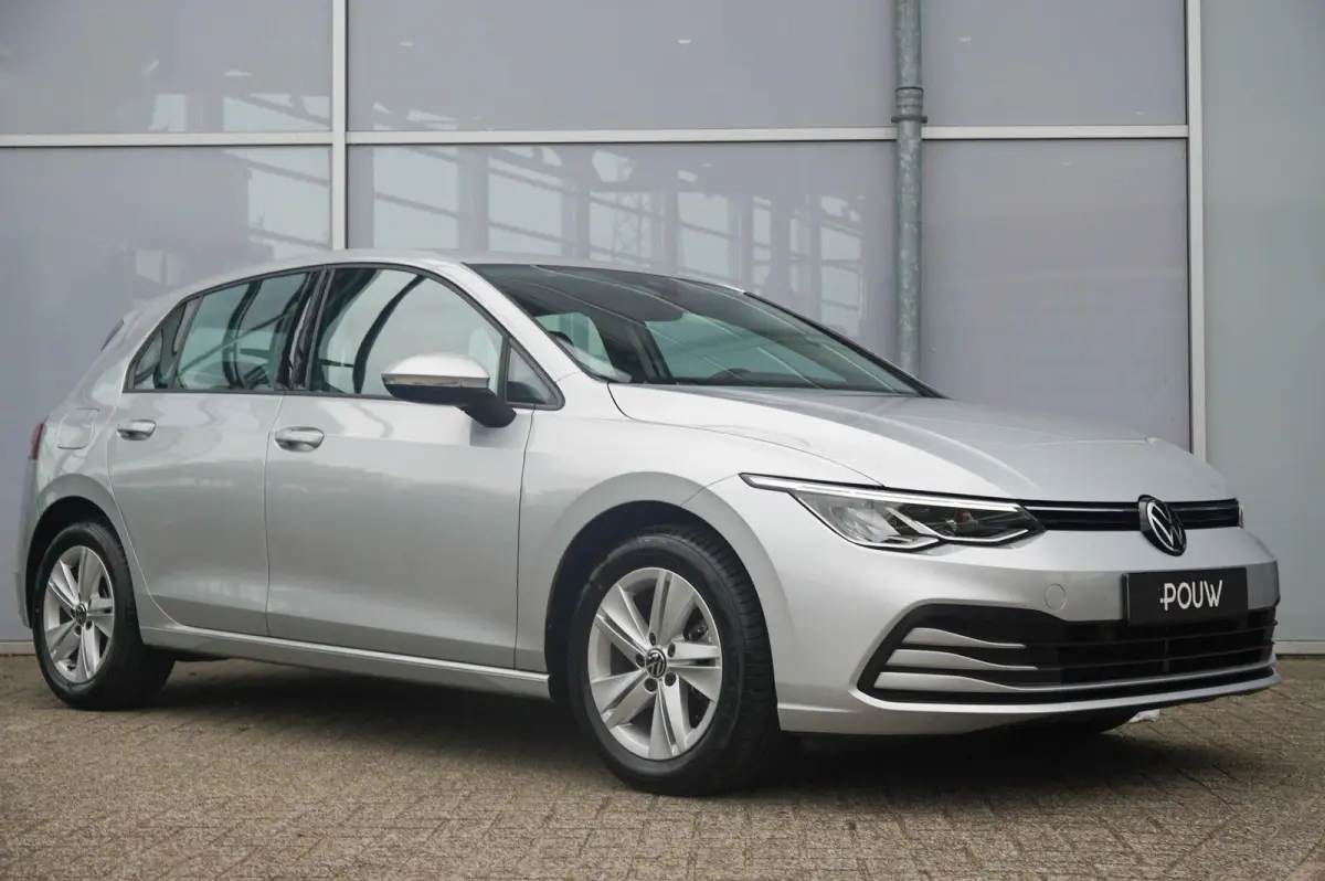 1.0 TSI 110pk Life | Apple Carplay & Android Auto | Achteruitrijcamera | Adaptive Cruise