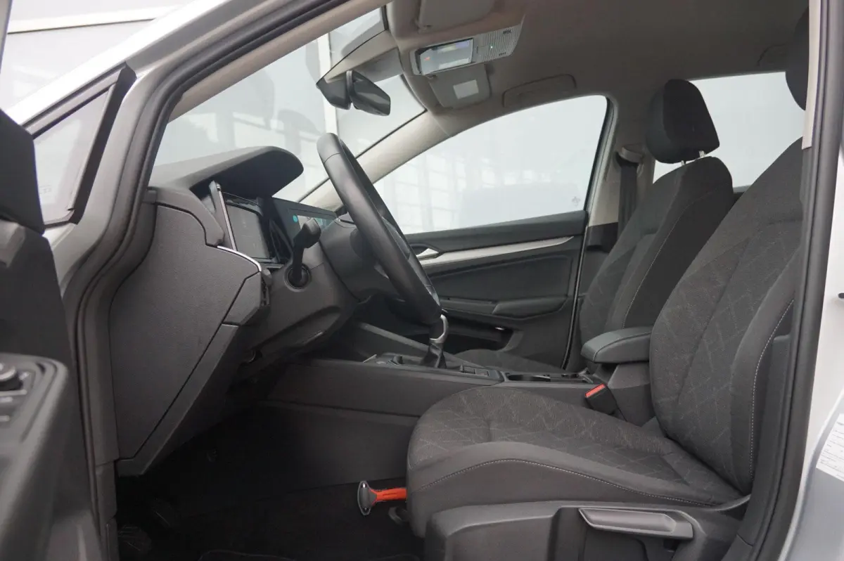 1.0 TSI 110pk Life | Apple Carplay & Android Auto | Achteruitrijcamera | Adaptive Cruise