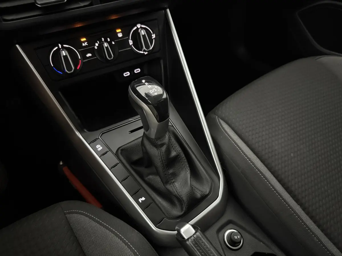 1.0 TSI Life | Airco | Virtual | Cruise | Carplay | Navi | Parkeersens.
