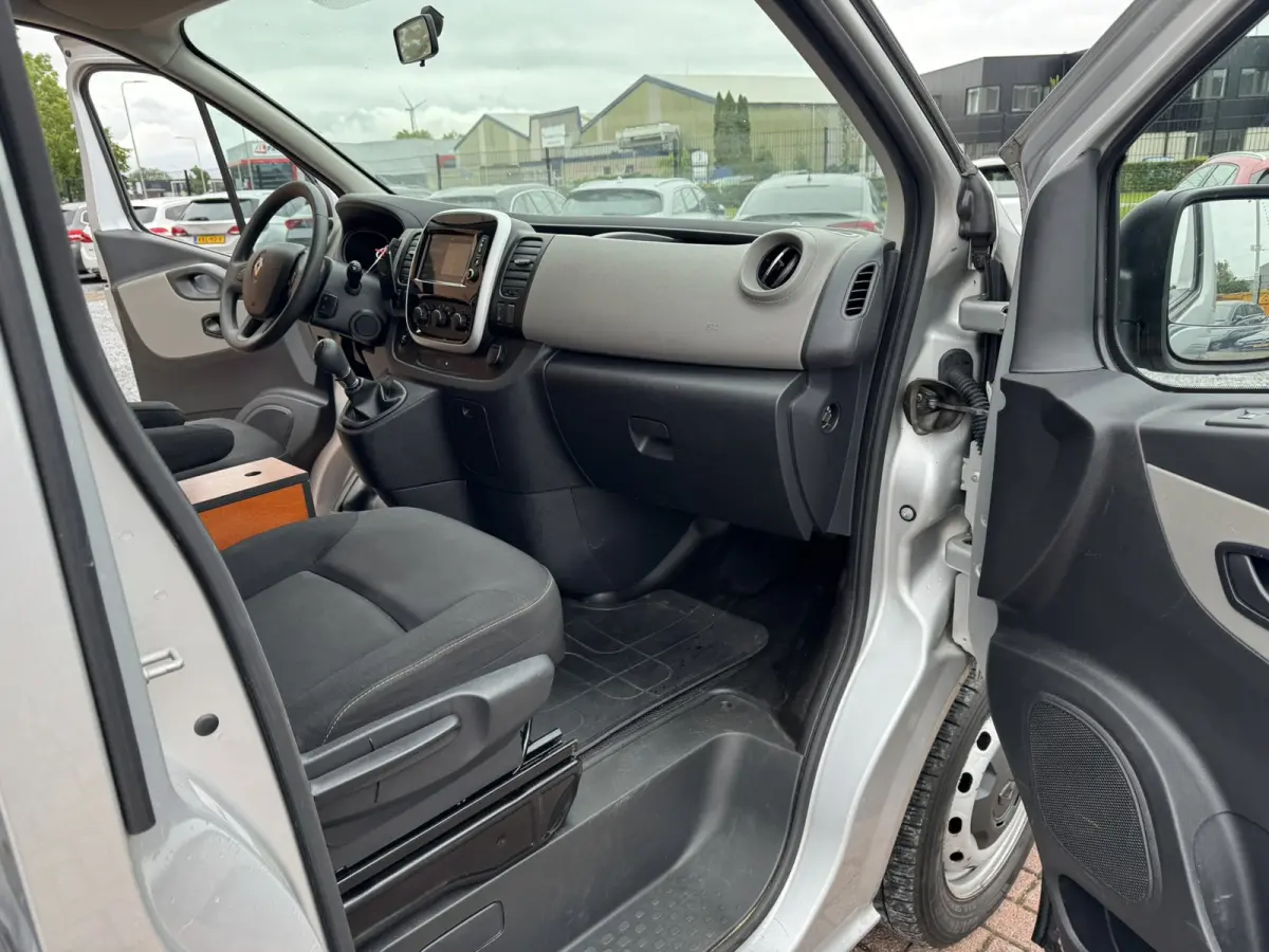 1.6 dCi T29 L2H1 DC Comfort, BTW, Euro 6, 5 Persoons, Navigatie, PDC