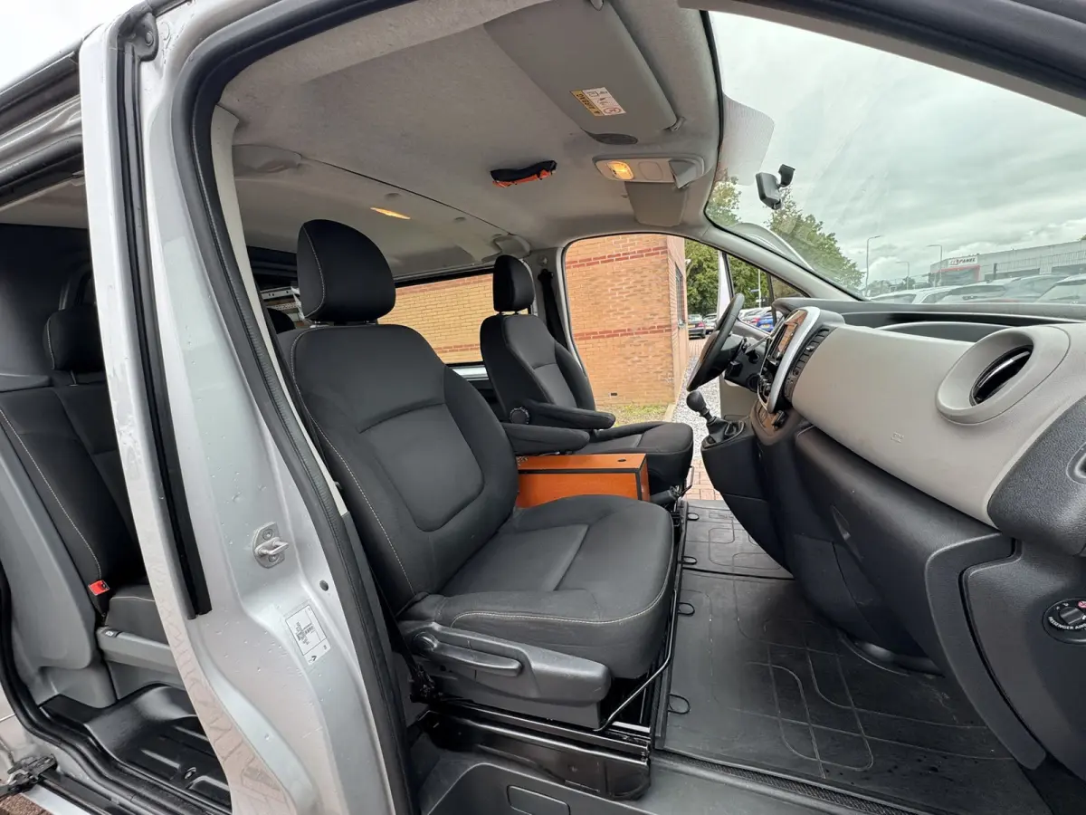 1.6 dCi T29 L2H1 DC Comfort, BTW, Euro 6, 5 Persoons, Navigatie, PDC