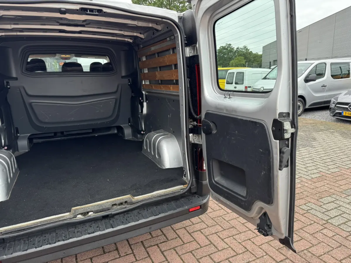 1.6 dCi T29 L2H1 DC Comfort, BTW, Euro 6, 5 Persoons, Navigatie, PDC