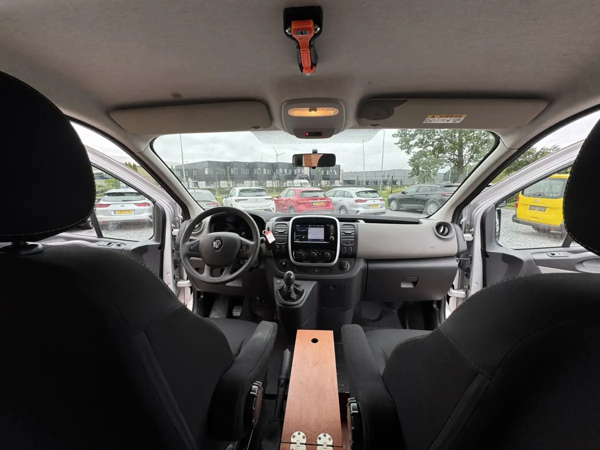 1.6 dCi T29 L2H1 DC Comfort, BTW, Euro 6, 5 Persoons, Navigatie, PDC