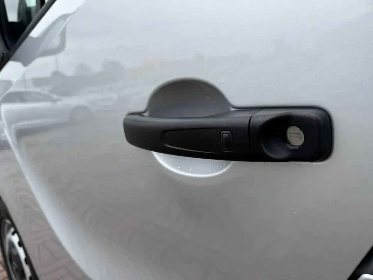 1.6 dCi T29 L2H1 DC Comfort, BTW, Euro 6, 5 Persoons, Navigatie, PDC