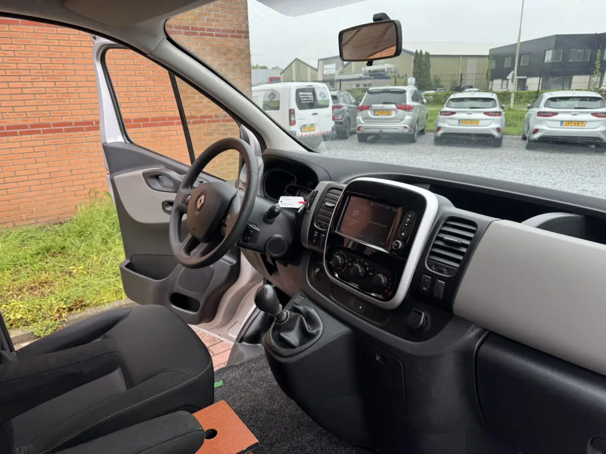 1.6 dCi T29 L2H1 DC Comfort, BTW, Euro 6, 5 Persoons, Navigatie, PDC