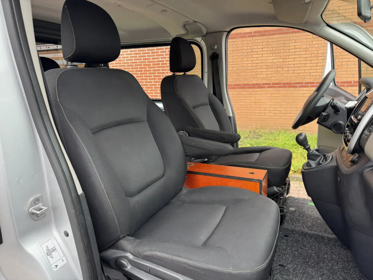1.6 dCi T29 L2H1 DC Comfort, BTW, Euro 6, 5 Persoons, Navigatie, PDC
