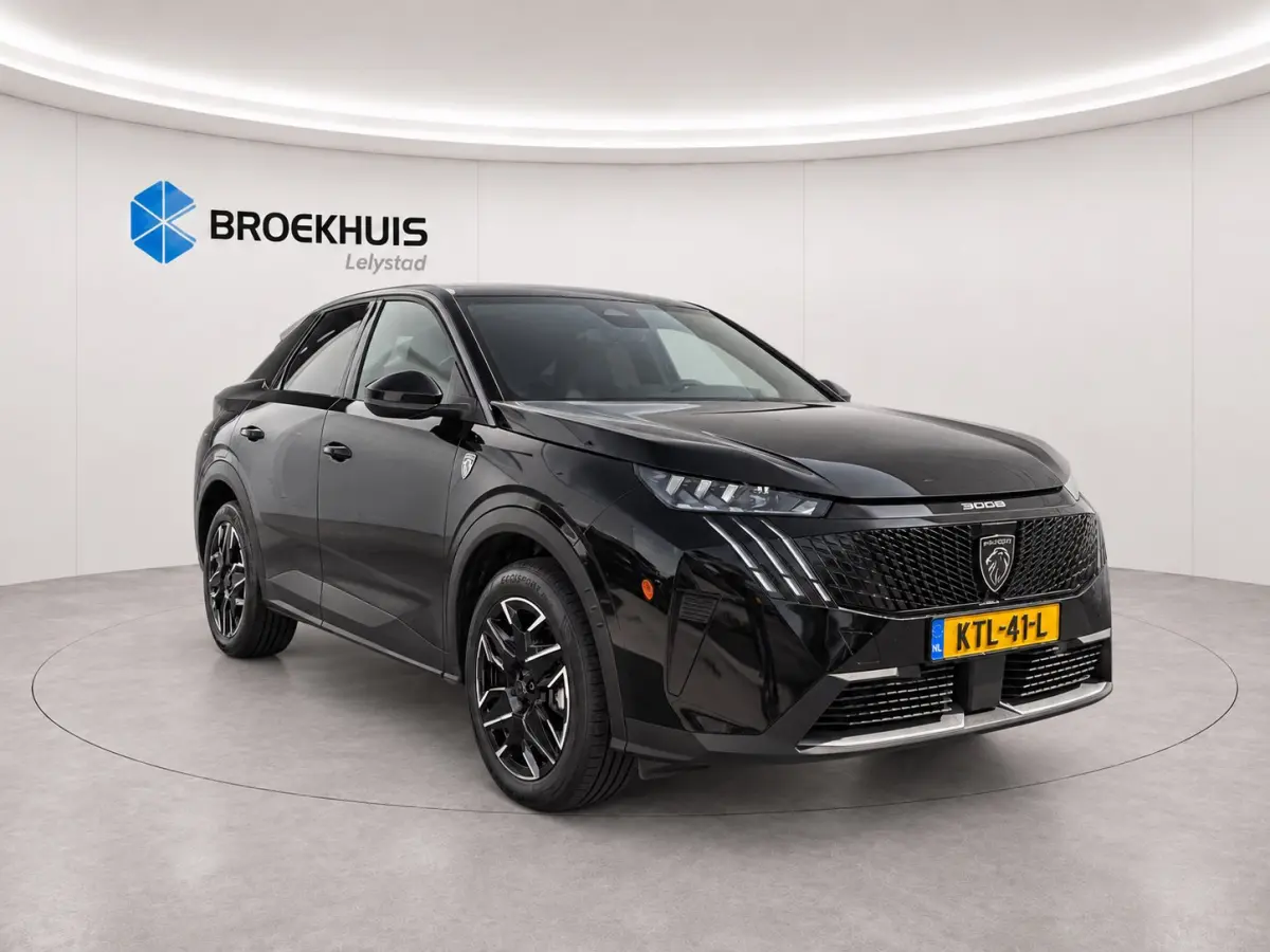 1.2 HYBRID 145PK GT AUTOMAAT / NAVI / LEDER / CLIMA / LED / PDC / 19" LMV / ALCANTARA / CAMERA / WINTERPAKKET / ADAPT. CRUISECONTROL / 1E EIGENAAR / NIEUWSTAAT !!
