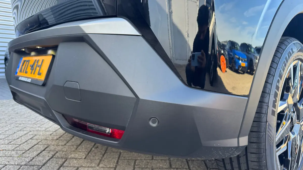 1.2 HYBRID 145PK GT AUTOMAAT / NAVI / LEDER / CLIMA / LED / PDC / 19" LMV / ALCANTARA / CAMERA / WINTERPAKKET / ADAPT. CRUISECONTROL / 1E EIGENAAR / NIEUWSTAAT !!