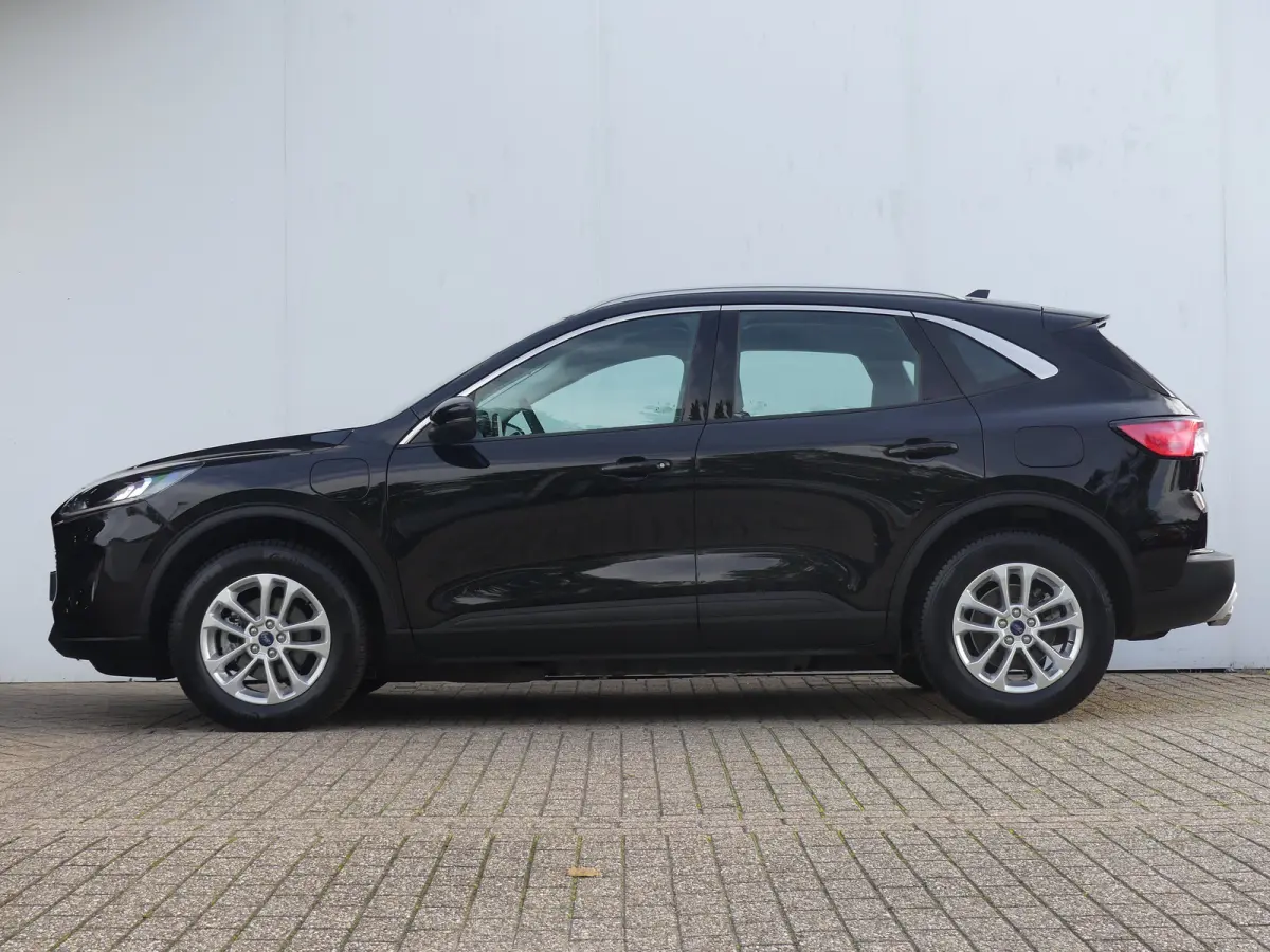 2.5 PHEV Titanium | CAMERA | PARKEERSENSOREN V+A | CRUISE | APPLE CARPLAY / ANDROID AUTO | NAVI | LMV 17" |