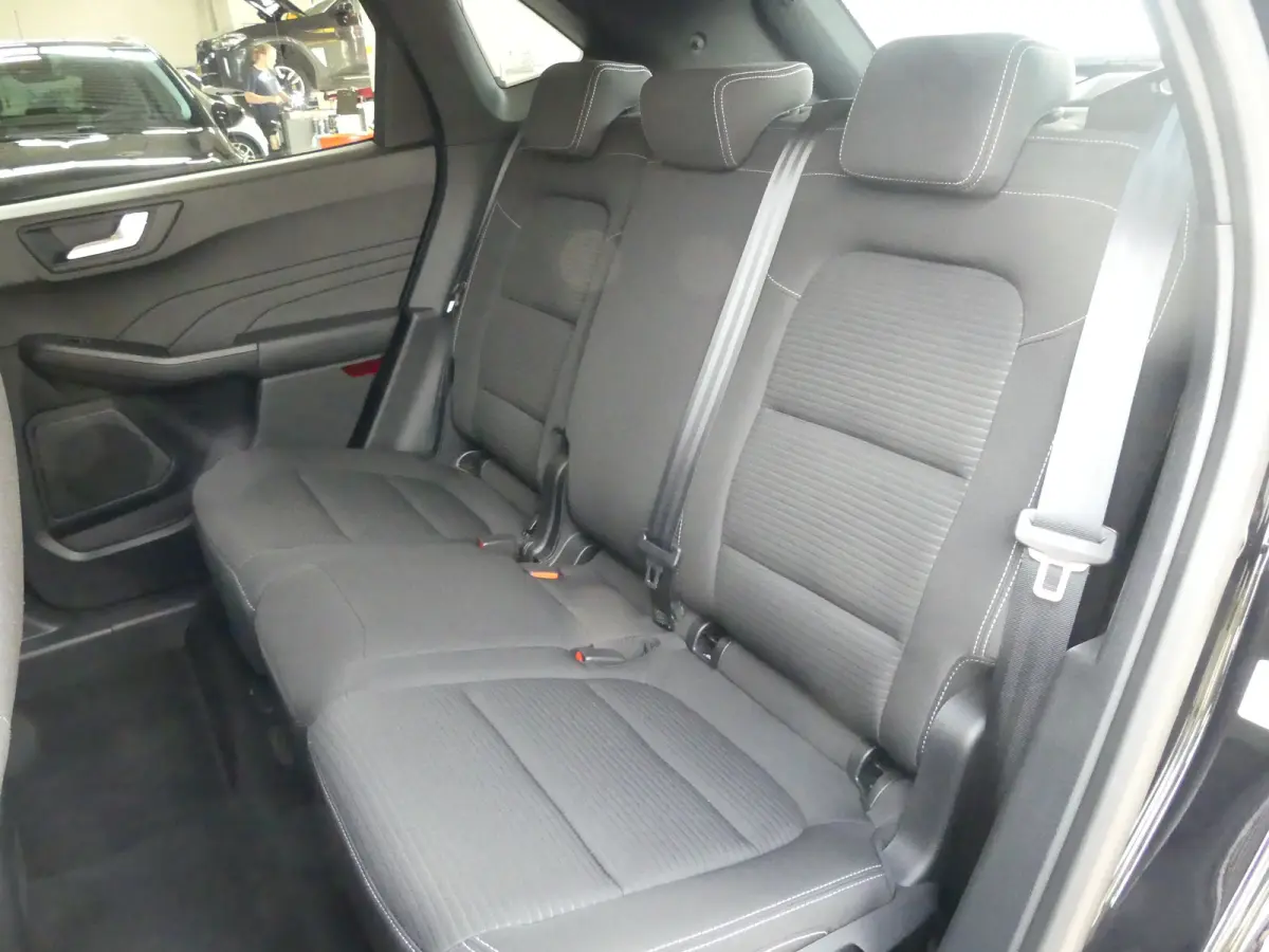 2.5 PHEV Titanium | CAMERA | PARKEERSENSOREN V+A | CRUISE | APPLE CARPLAY / ANDROID AUTO | NAVI | LMV 17" |