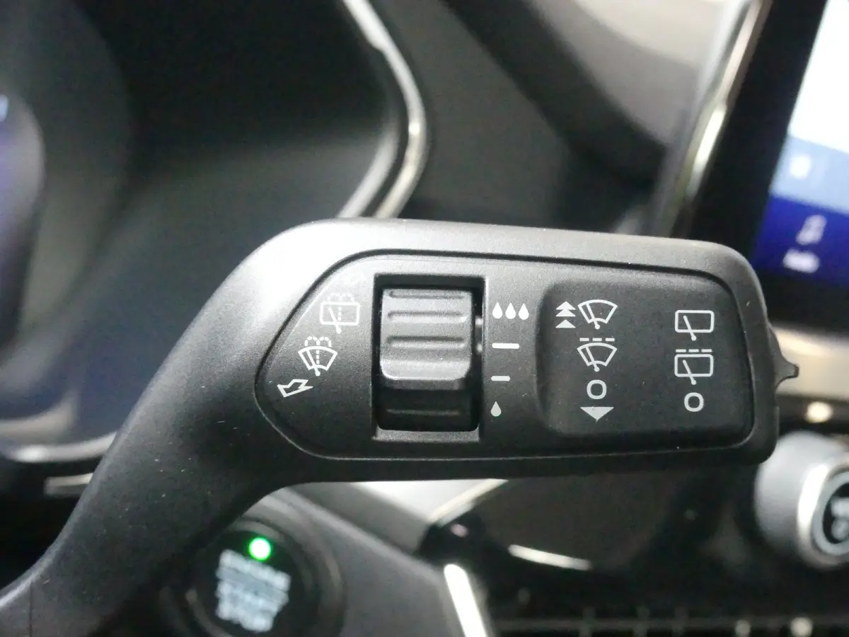 2.5 PHEV Titanium | CAMERA | PARKEERSENSOREN V+A | CRUISE | APPLE CARPLAY / ANDROID AUTO | NAVI | LMV 17" |