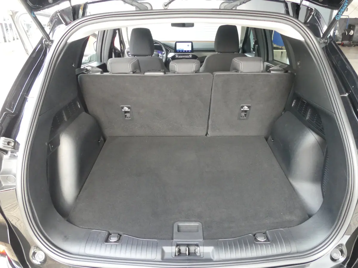 2.5 PHEV Titanium | CAMERA | PARKEERSENSOREN V+A | CRUISE | APPLE CARPLAY / ANDROID AUTO | NAVI | LMV 17" |