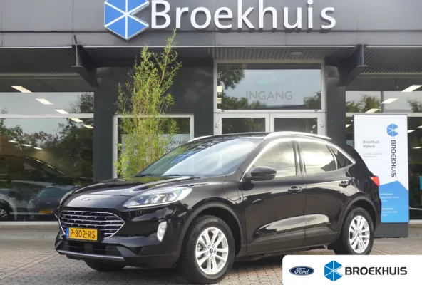 2.5 PHEV Titanium | CAMERA | PARKEERSENSOREN V+A | CRUISE | APPLE CARPLAY / ANDROID AUTO | NAVI | LMV 17" |