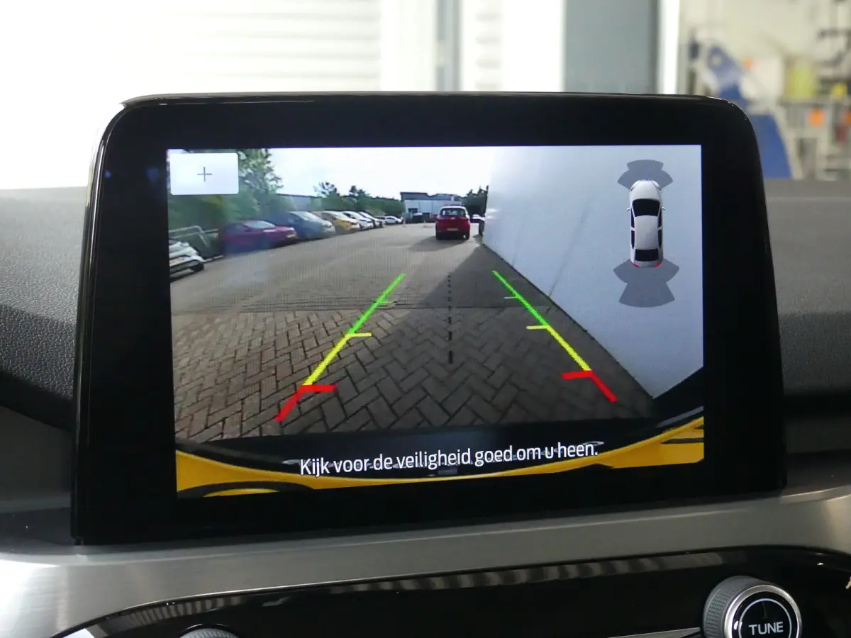 2.5 PHEV Titanium | CAMERA | PARKEERSENSOREN V+A | CRUISE | APPLE CARPLAY / ANDROID AUTO | NAVI | LMV 17" |