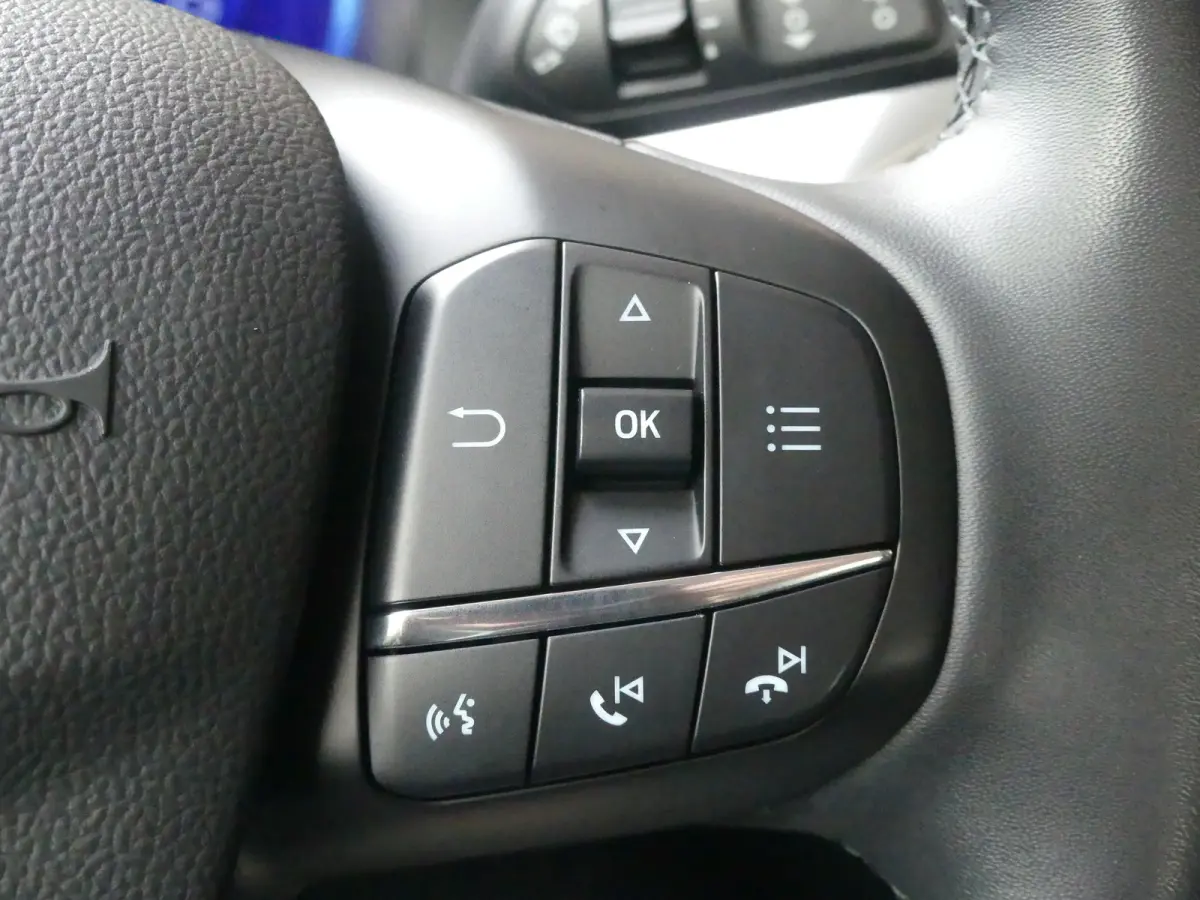 2.5 PHEV Titanium | CAMERA | PARKEERSENSOREN V+A | CRUISE | APPLE CARPLAY / ANDROID AUTO | NAVI | LMV 17" |