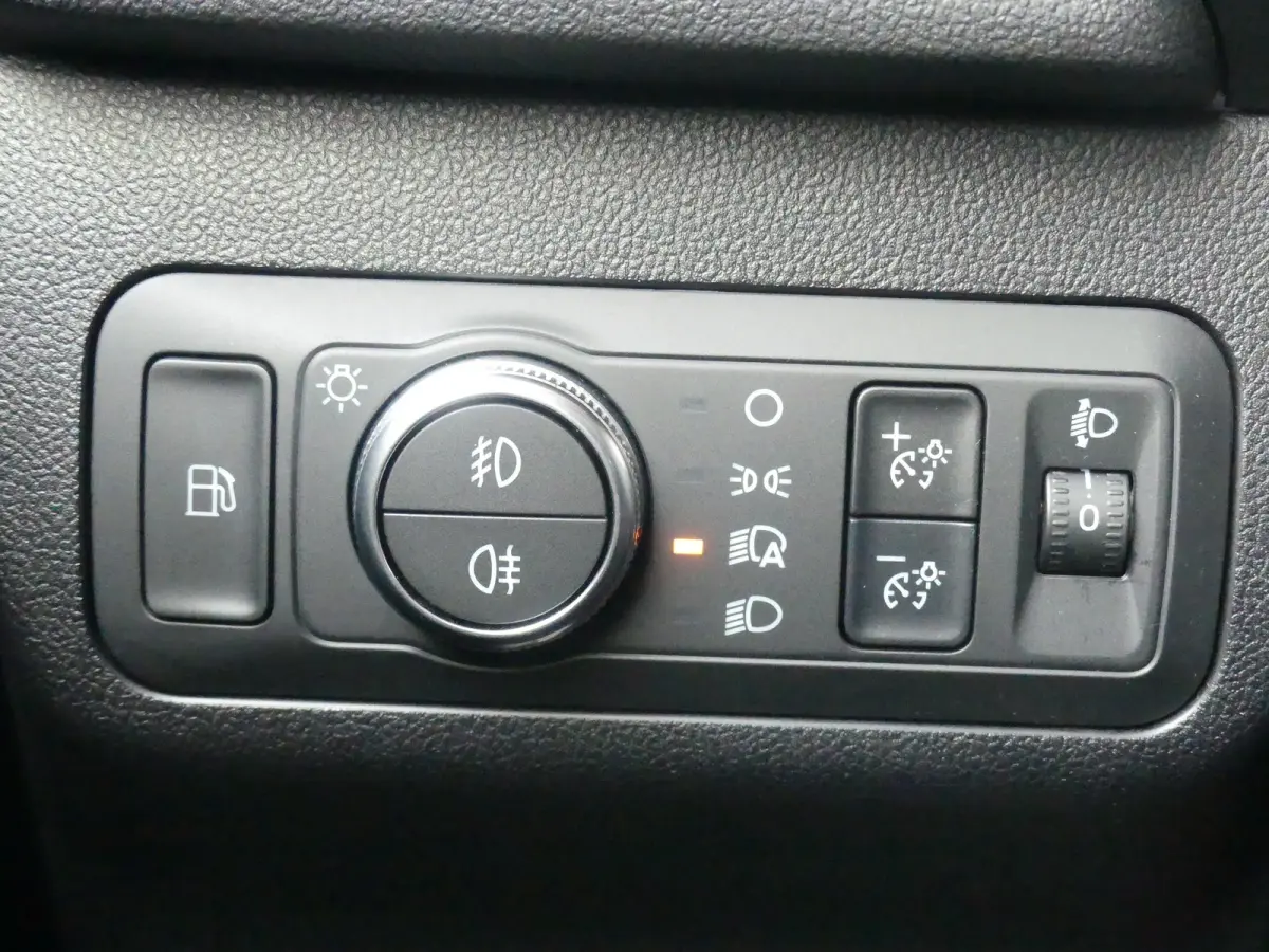 2.5 PHEV Titanium | CAMERA | PARKEERSENSOREN V+A | CRUISE | APPLE CARPLAY / ANDROID AUTO | NAVI | LMV 17" |