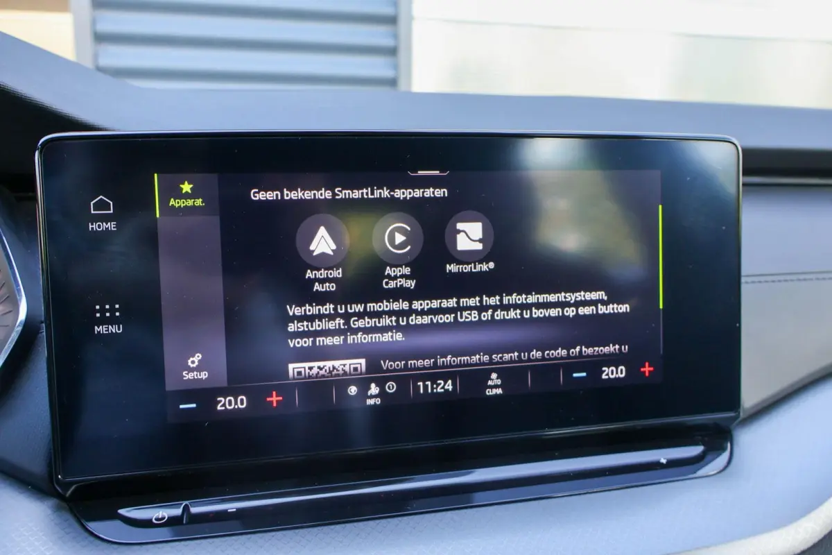 1.0 TSI 110pk Ambition | Navigatie | Cruise Control | Climate Control | All Season Banden