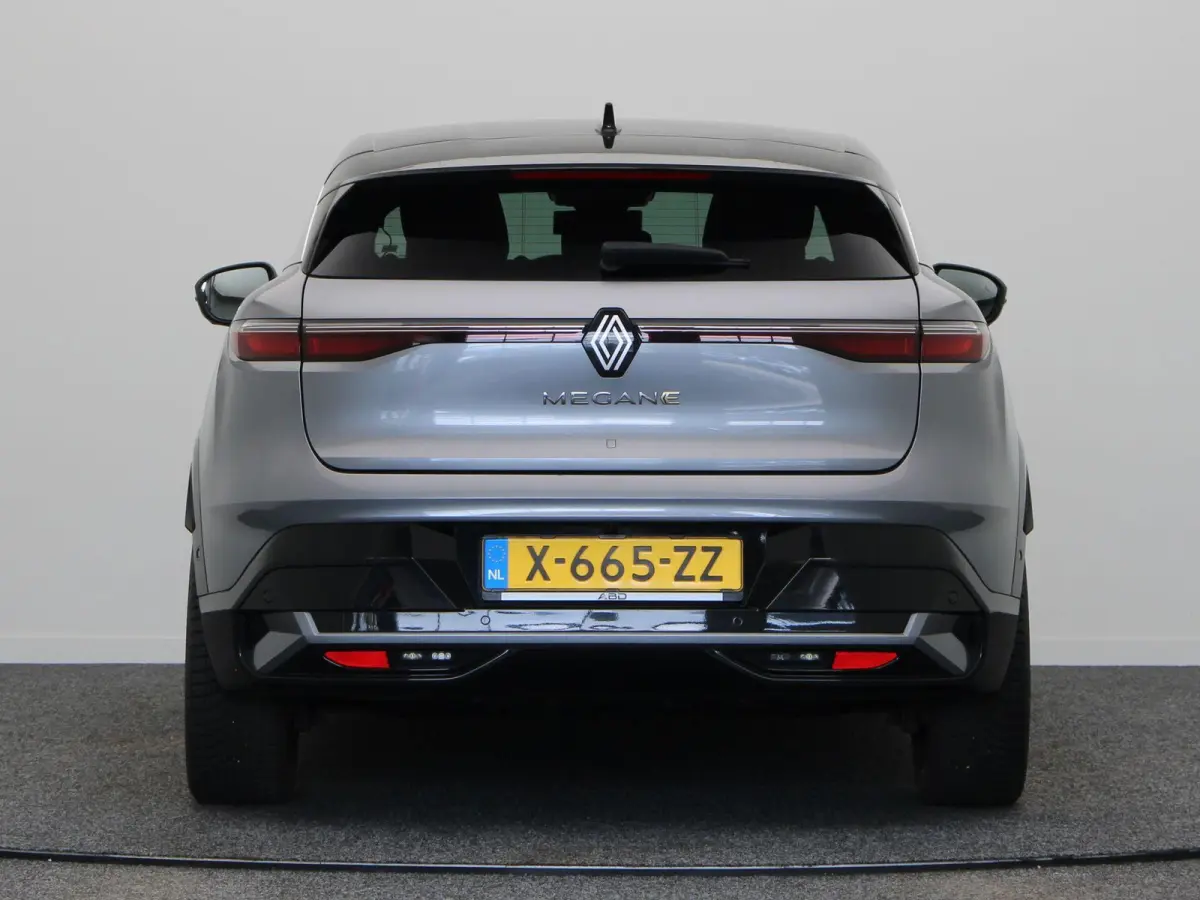 EV60 Optimum Charge Techno | 95 Soh | Stoel en Stuurwielverwarming | Adaptive Cruise |