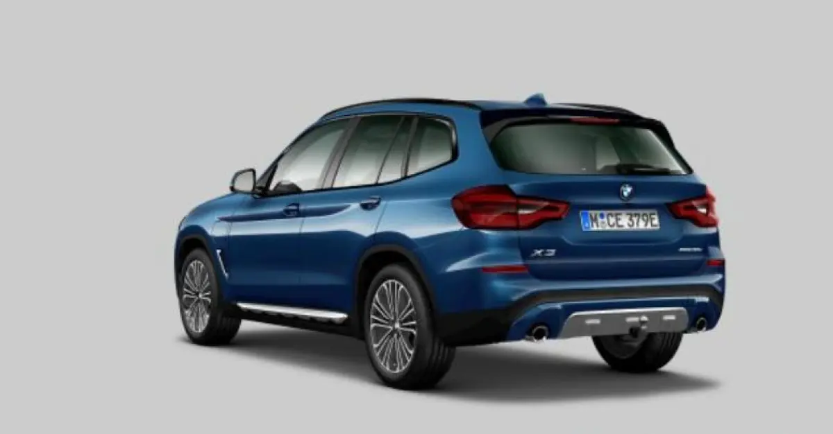 xDrive30e High Executive Luxury Line - Trekhaak - Panoramadak - Head up - Elektrisch verstelbare/verwarmde stoelen - Hifi - Comfort Access - Parking Assistant Plus - Sportstoelen - Stuurwiel