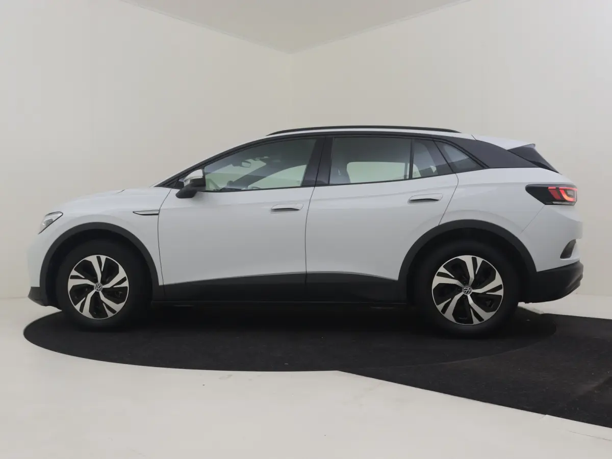 Pure 52 kWh l Adapt. Cr Control l Stoelverwarming l Keyless Start l 18" l Apple Car Play / Android l PDC V en A l