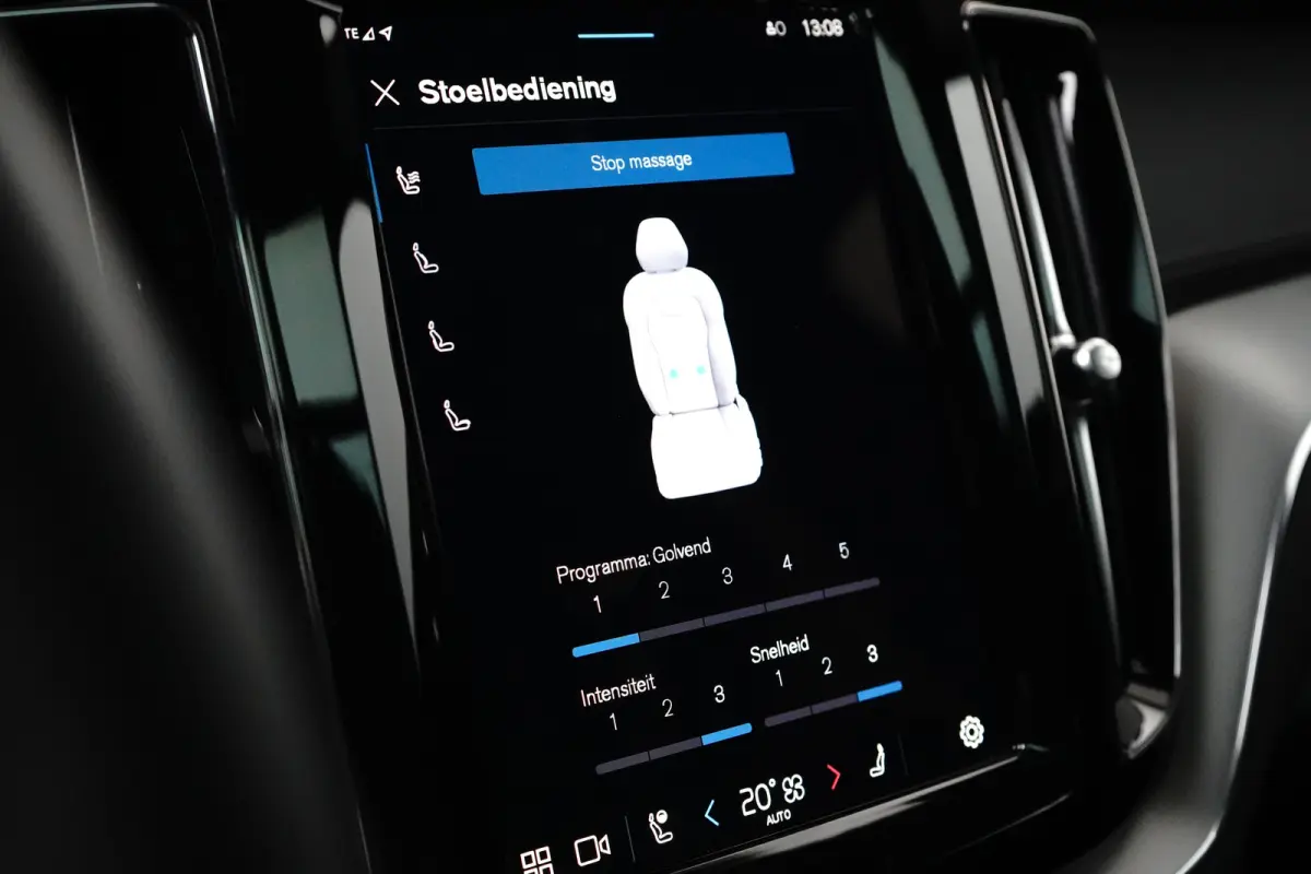 2.0 T8 Plug-in hybrid AWD Ultra Black Edition | Massage | HU-Display | Trekhaak | 360 Camera |