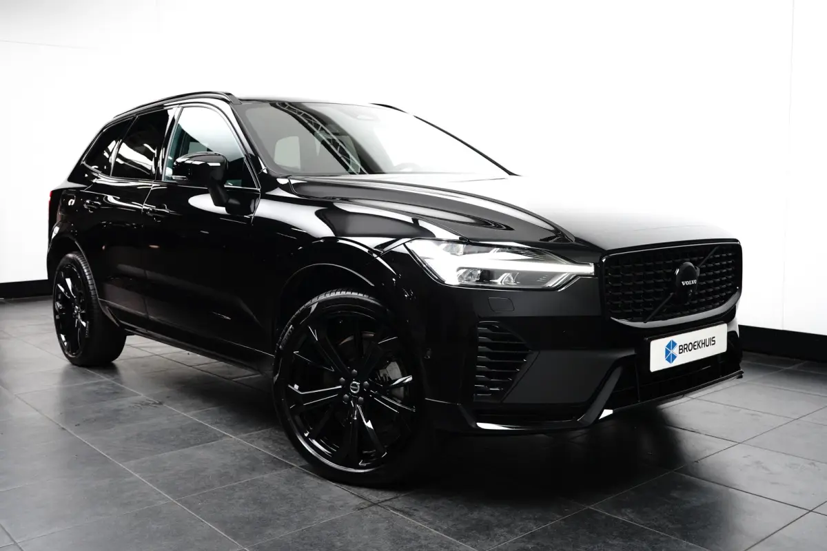 2.0 T8 Plug-in hybrid AWD Ultra Black Edition | Massage | HU-Display | Trekhaak | 360 Camera |