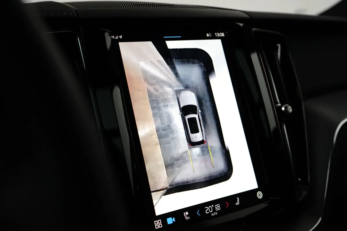 2.0 T8 Plug-in hybrid AWD Ultra Black Edition | Massage | HU-Display | Trekhaak | 360 Camera |