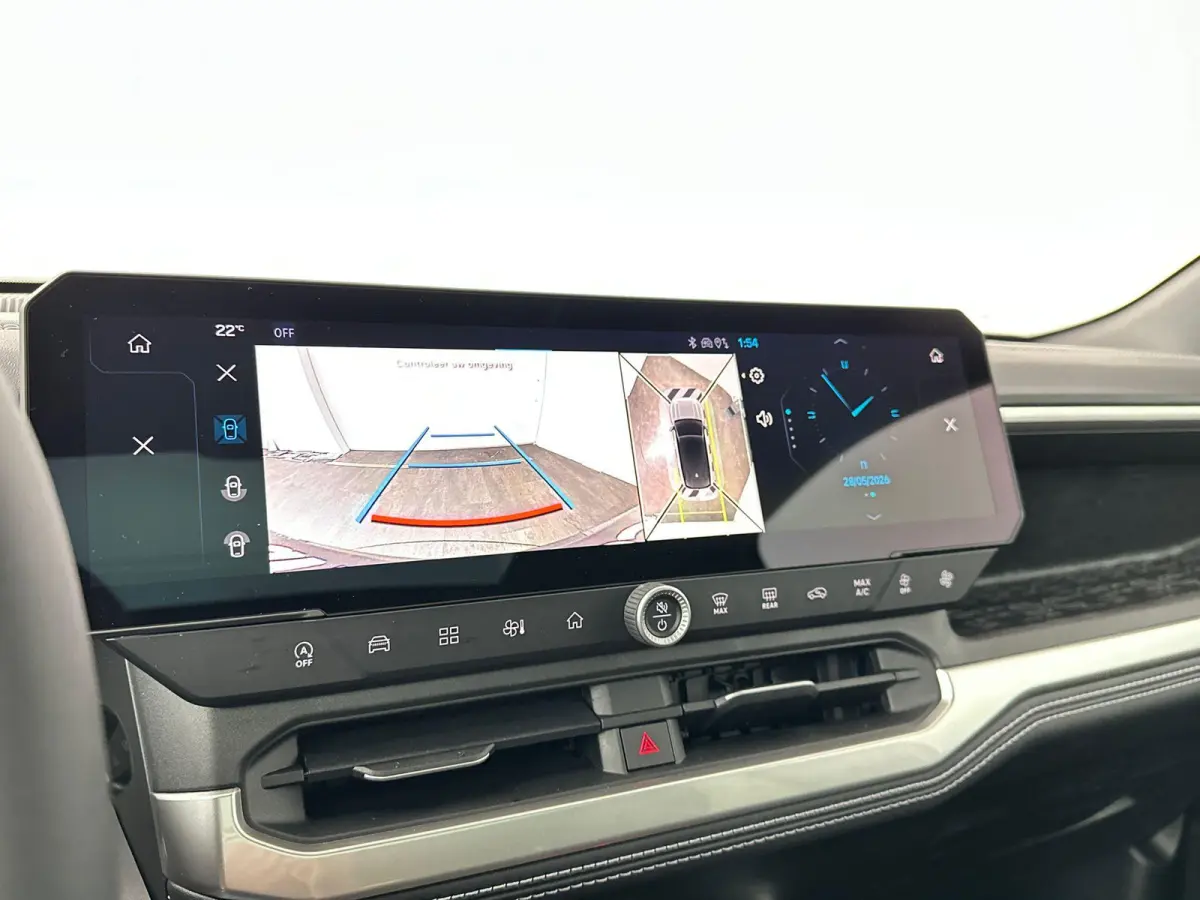 1.2 e-Hybrid First Edition | Navigatie | 360 graden camera | PANO | Apple Carplay&Android Auto | Tot 8 jaar garantie!