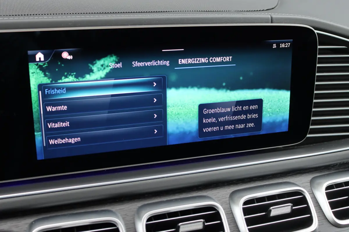 AMG 63 S 4MATIC+ | 612pk | Airmatic | AMG Drivers Package | Burmester | Trekhaak | Stoelventilatie | HUD | Luchtkwaliteitspakket | Zonnerollo's | Standkachel |