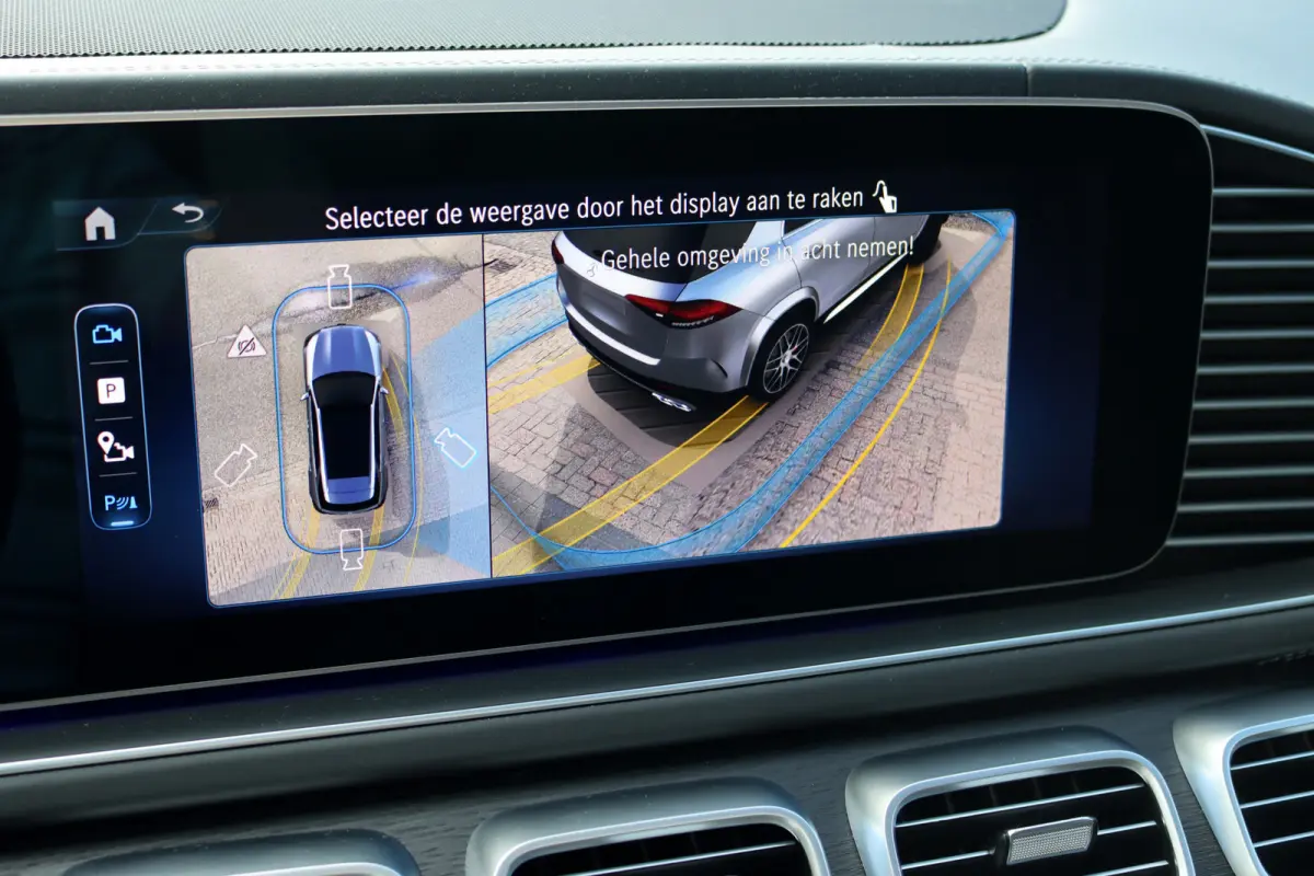 AMG 63 S 4MATIC+ | 612pk | Airmatic | AMG Drivers Package | Burmester | Trekhaak | Stoelventilatie | HUD | Luchtkwaliteitspakket | Zonnerollo's | Standkachel |