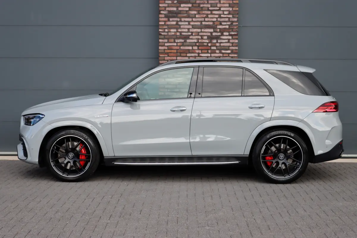 AMG 63 S 4MATIC+ | 612pk | Airmatic | AMG Drivers Package | Burmester | Trekhaak | Stoelventilatie | HUD | Luchtkwaliteitspakket | Zonnerollo's | Standkachel |