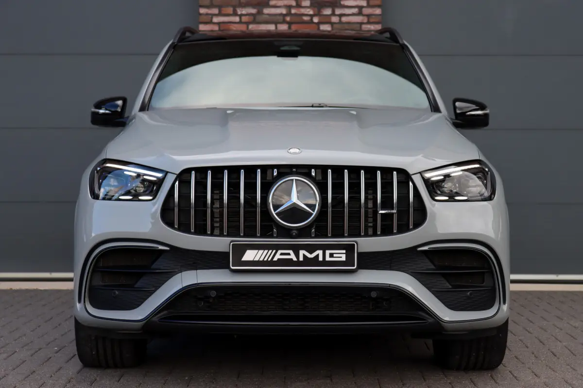 AMG 63 S 4MATIC+ | 612pk | Airmatic | AMG Drivers Package | Burmester | Trekhaak | Stoelventilatie | HUD | Luchtkwaliteitspakket | Zonnerollo's | Standkachel |