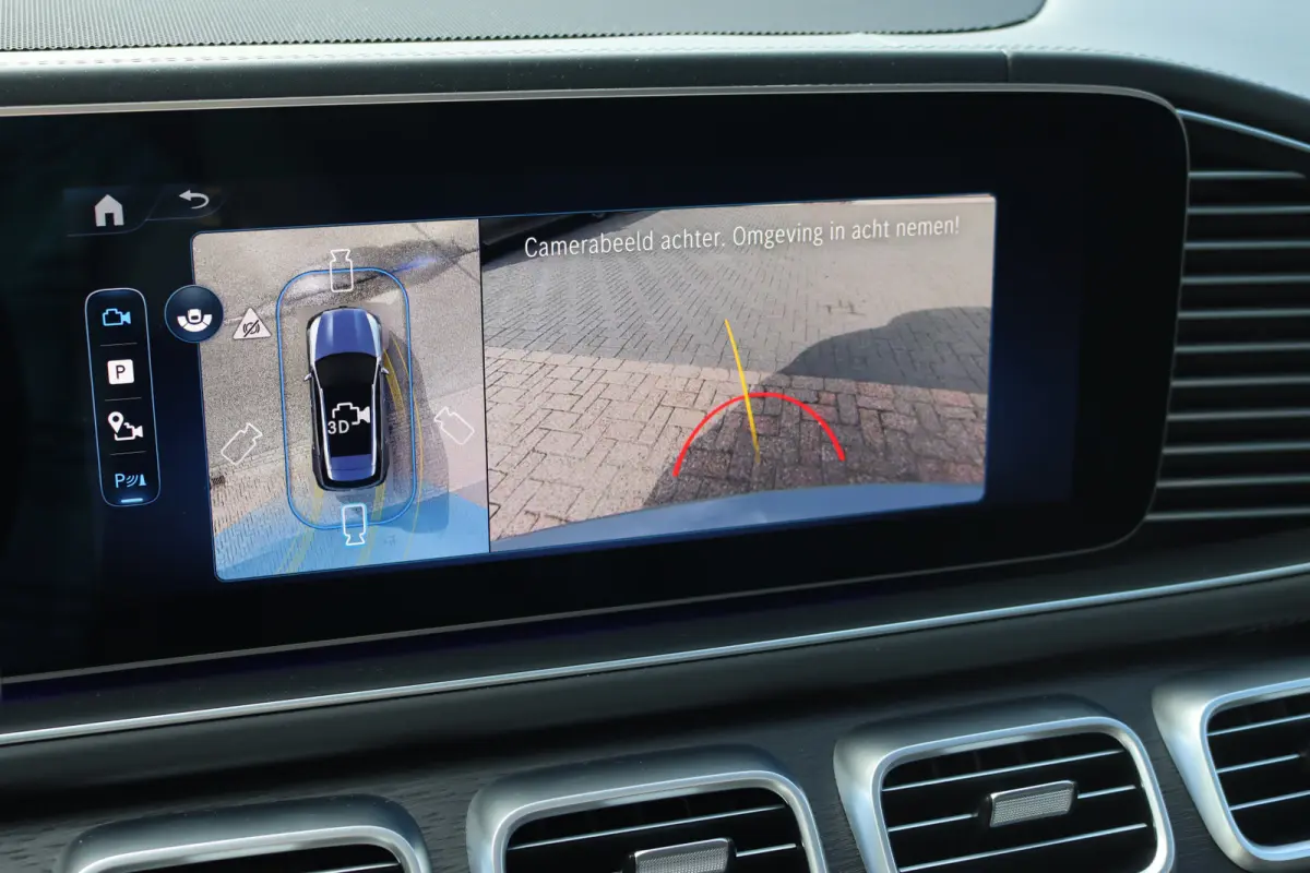 AMG 63 S 4MATIC+ | 612pk | Airmatic | AMG Drivers Package | Burmester | Trekhaak | Stoelventilatie | HUD | Luchtkwaliteitspakket | Zonnerollo's | Standkachel |