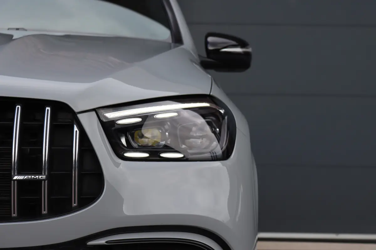 AMG 63 S 4MATIC+ | 612pk | Airmatic | AMG Drivers Package | Burmester | Trekhaak | Stoelventilatie | HUD | Luchtkwaliteitspakket | Zonnerollo's | Standkachel |