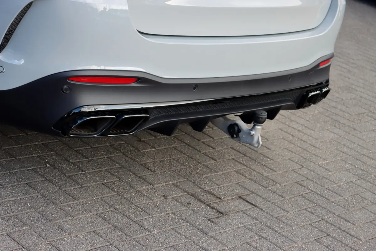 AMG 63 S 4MATIC+ | 612pk | Airmatic | AMG Drivers Package | Burmester | Trekhaak | Stoelventilatie | HUD | Luchtkwaliteitspakket | Zonnerollo's | Standkachel |