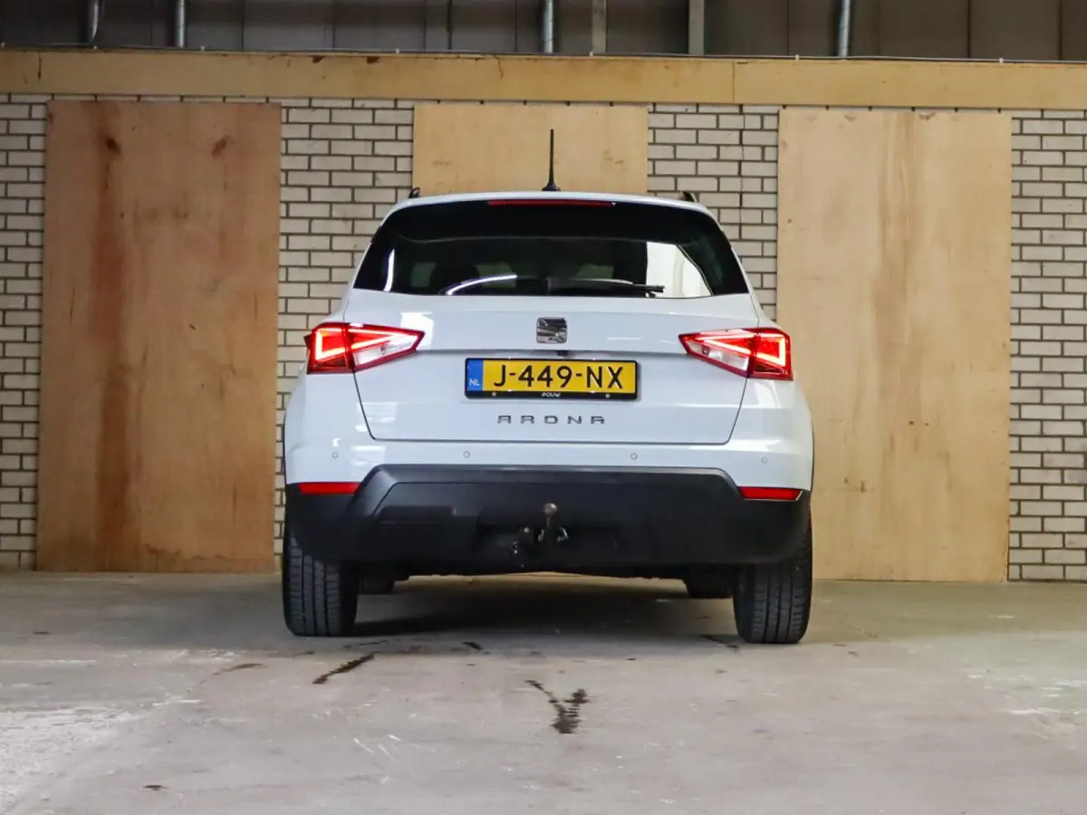 1.0 TSI 95pk Style Limited Edition | Apple Carplay/Android Auto | Achteruitrijcamera | LED Koplampen | PDC Voor & Achter