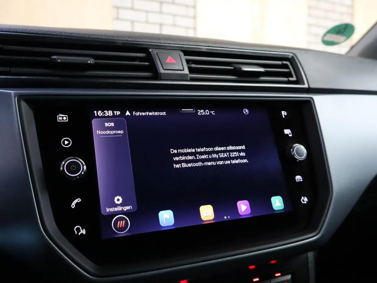 1.0 TSI 95pk Style Limited Edition | Apple Carplay/Android Auto | Achteruitrijcamera | LED Koplampen | PDC Voor & Achter
