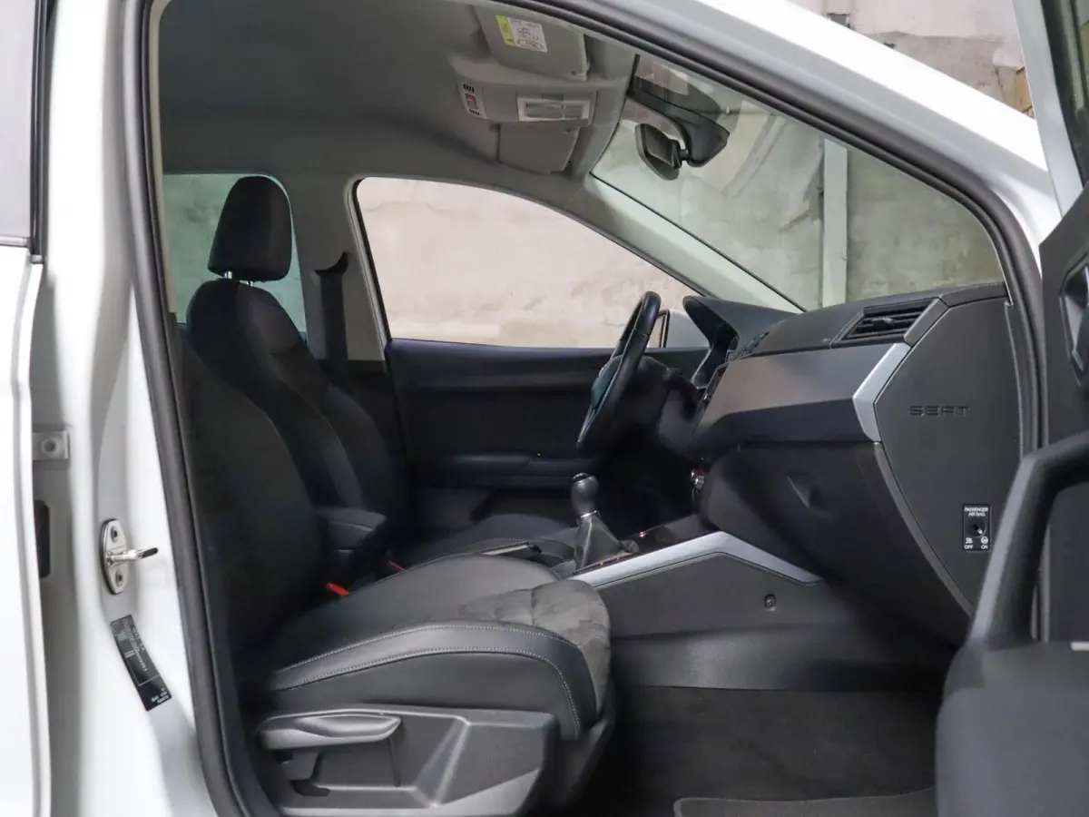 1.0 TSI 95pk Style Limited Edition | Apple Carplay/Android Auto | Achteruitrijcamera | LED Koplampen | PDC Voor & Achter
