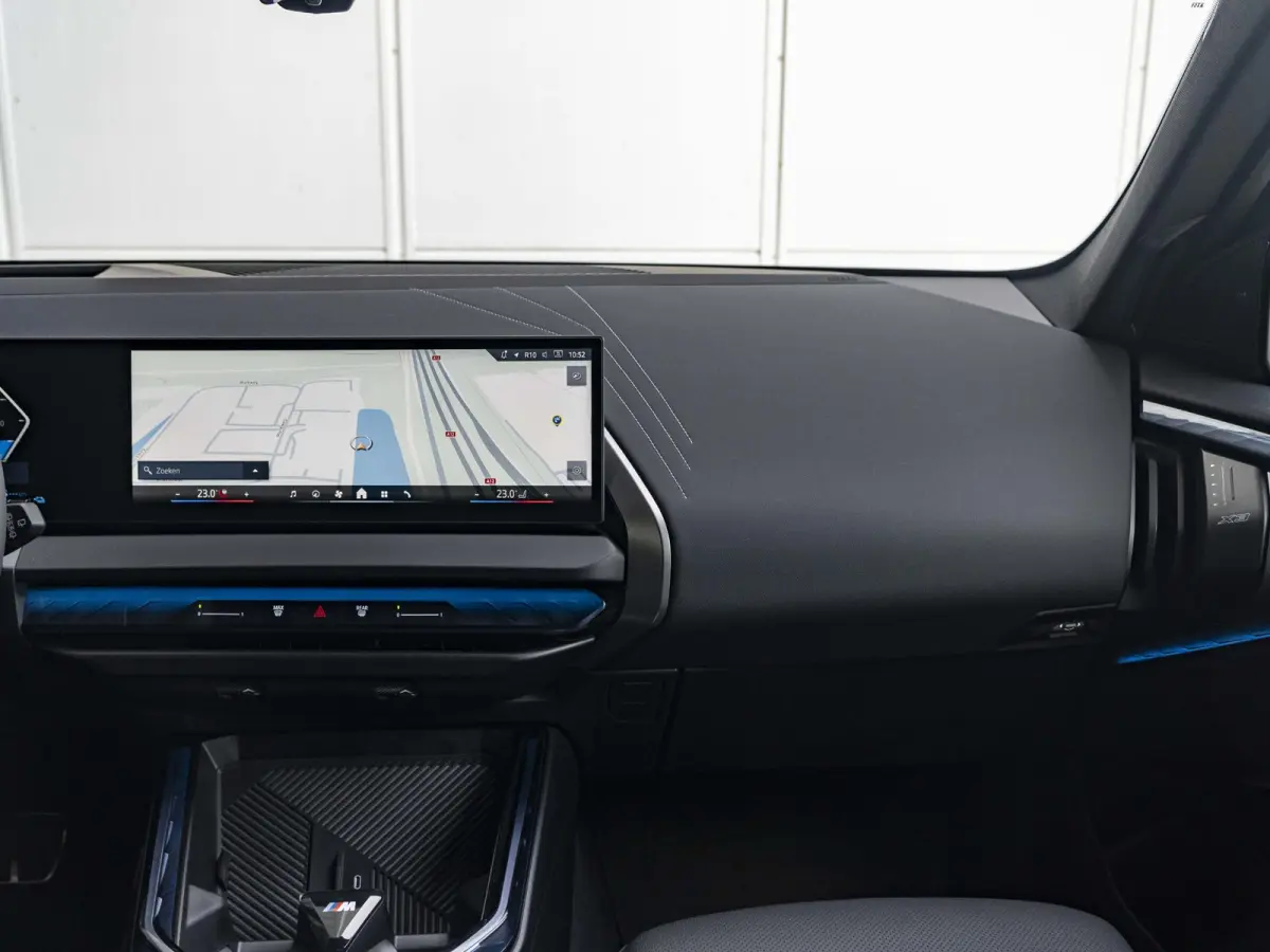 30e xDrive M Sportpakket Pro | Professional Pack | Premium Pack