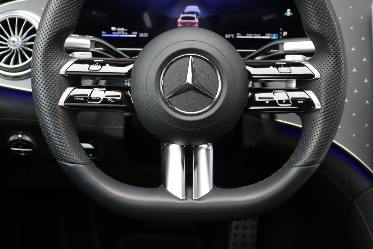 450+ AMG Line Premium 108 kWh | Luchtvering | Achterasbesturing | Distronic+ | Trekhaak | HUD | Verwarmd Stuurwiel | Memory | Digital Light | Burmester | Stoelverwarming |