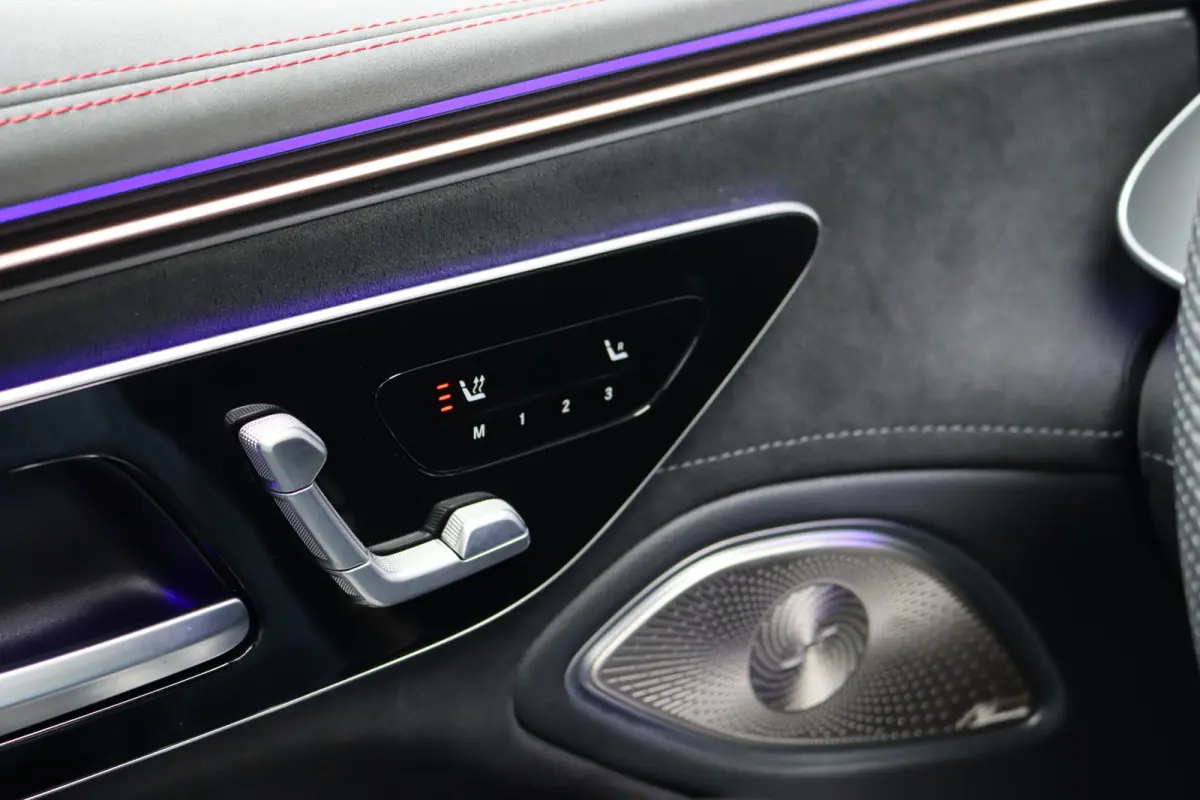 450+ AMG Line Premium 108 kWh | Luchtvering | Achterasbesturing | Distronic+ | Trekhaak | HUD | Verwarmd Stuurwiel | Memory | Digital Light | Burmester | Stoelverwarming |