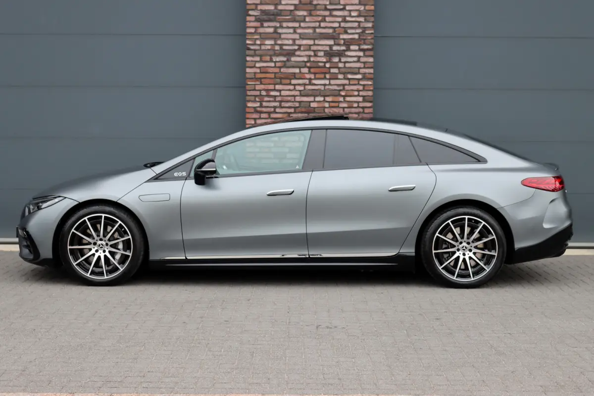 450+ AMG Line Premium 108 kWh | Luchtvering | Achterasbesturing | Distronic+ | Trekhaak | HUD | Verwarmd Stuurwiel | Memory | Digital Light | Burmester | Stoelverwarming |