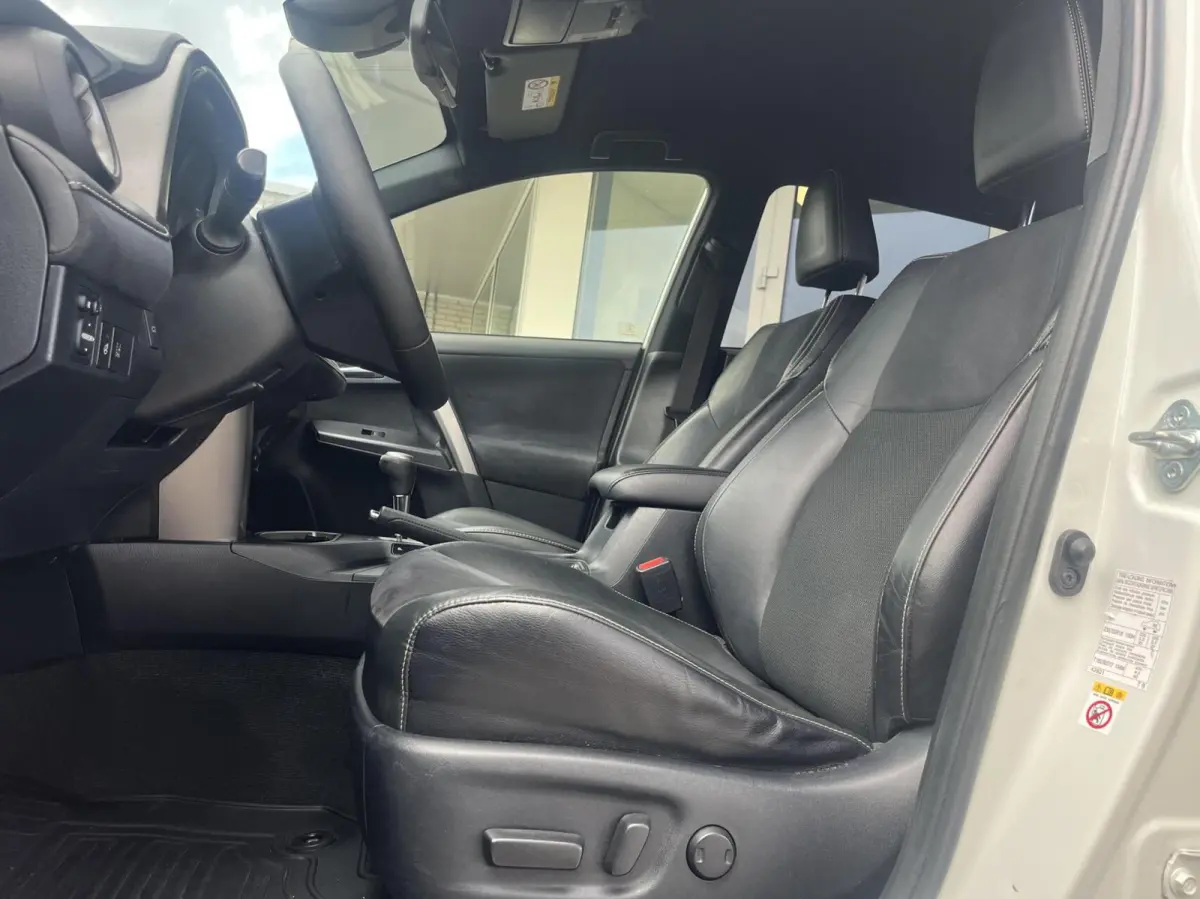2.5 Hybrid LEDER+360CAM+ACC+LED+KEYLESS+CARPLAY