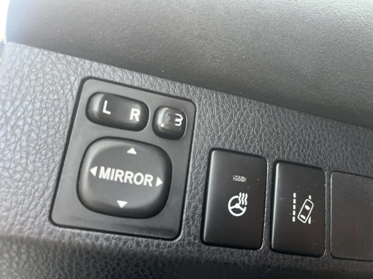 2.5 Hybrid LEDER+360CAM+ACC+LED+KEYLESS+CARPLAY